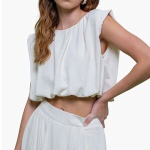 NWOT Blu Pepper Sleeveless Cropped Blouse